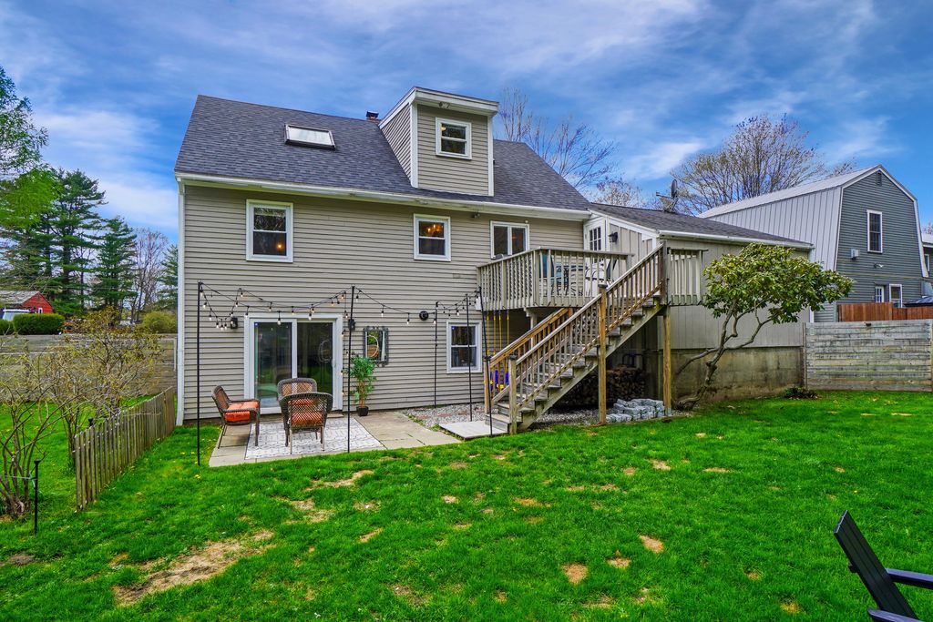 Photo of 11 Macarthur Avenue, Old Orchard Beach, ME 04064 (MLS # 1661910)