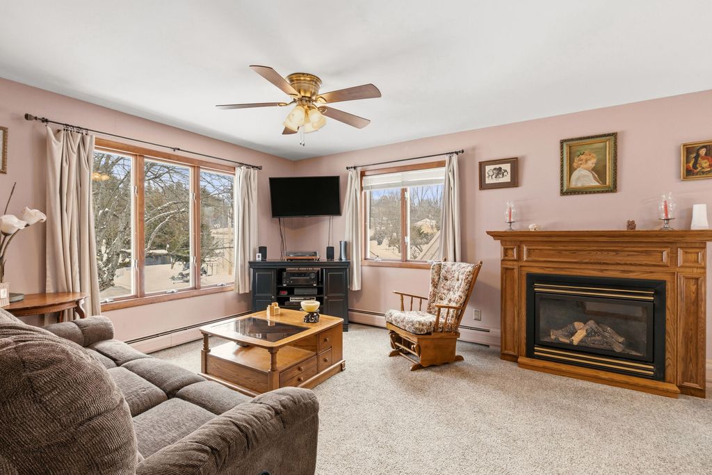 Photo of 72 Louise Street, Auburn, ME 04210 (MLS # 1653610)