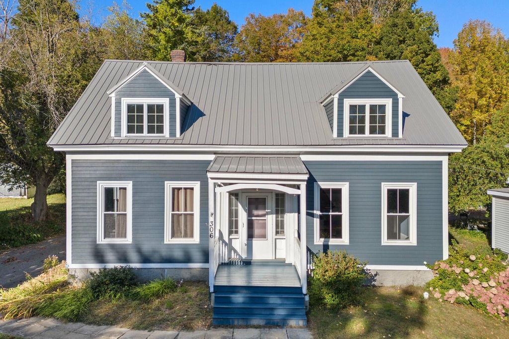 Photo of 306 Maine Avenue, Farmingdale, ME 04344 (MLS # 1641596)