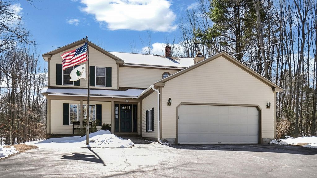 Photo of 35 Oak Ridge Drive, Standish, ME 04084 (MLS # 1656165)