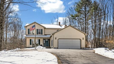 Photo of 35 Oak Ridge Drive, Standish, ME 04084 (MLS # 1656165)