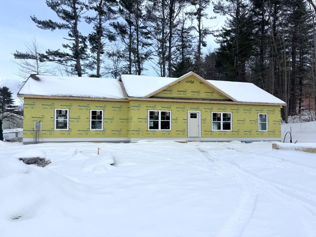 Photo of 15 Car-Ty Court, Lewiston, ME 04240 (MLS # 1647378)