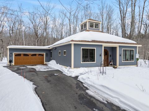 Photo of 10 Blueberry Lane, Kittery, ME 03904 (MLS # 1653662)