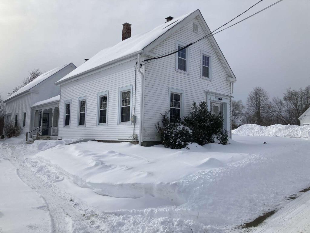 Photo of 8 Lincoln Street, Richmond, ME 04357 (MLS # 1651349)
