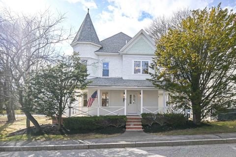 Photo of 11 Rogers Road, Kittery, ME 03904 (MLS # 1657164)