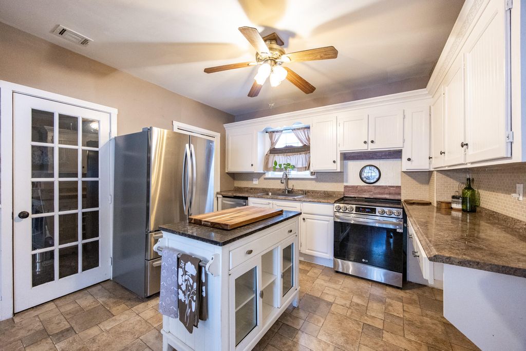 Photo of 13 Martin Street, Mechanic Falls, ME 04256 (MLS # 1652817)