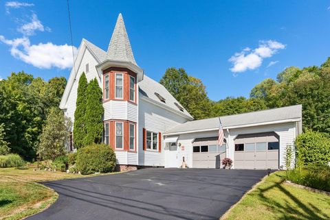 Photo of 129 W Minot Road, Minot, ME 04258 (MLS # 1661832)
