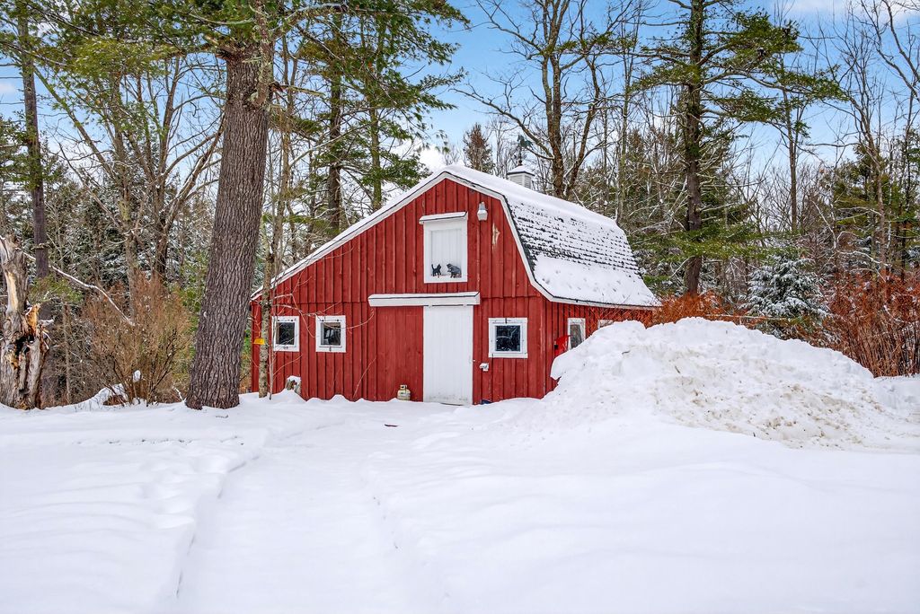 Photo of 112 Leighton Road, Pownal, ME 04069 (MLS # 1652508)