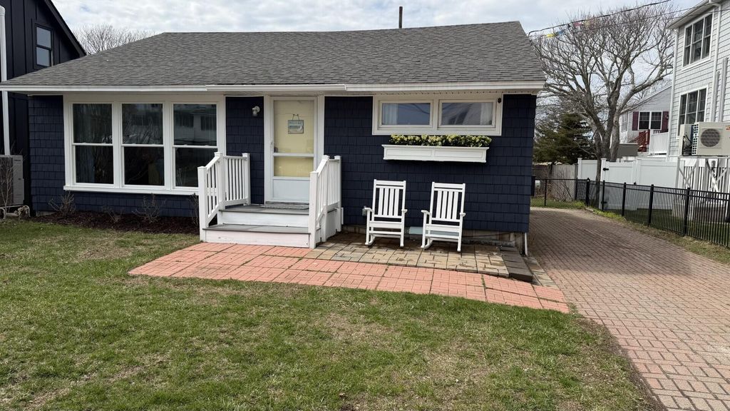 Photo of 328 Ocean Avenue, Wells, ME 04090 (MLS # 1658033)