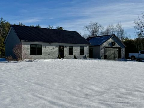 Photo of 13 Silver Way, Oxford, ME 04270 (MLS # 1647432)