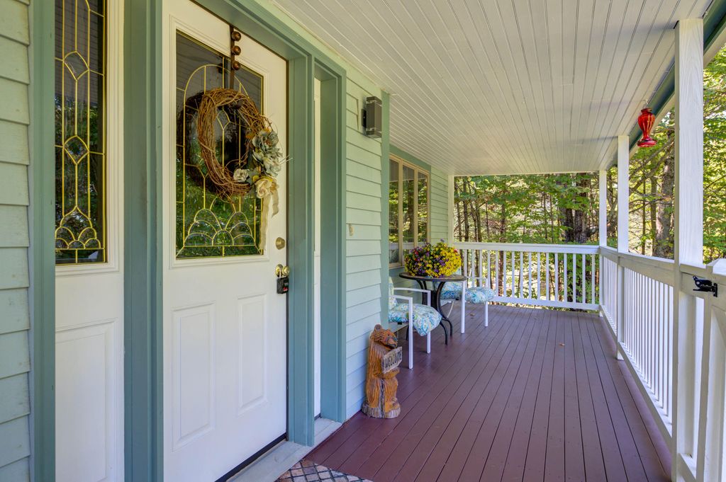 Photo of 81 Madison Drive, Naples, ME 04055 (MLS # 1656254)