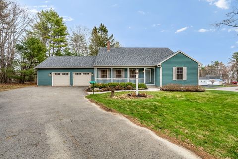 Photo of 4 Highview Terrace, Belfast, ME 04915 (MLS # 1659059)