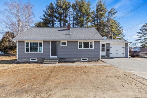 Photo of 32 Grove Street, Lewiston, ME 04240 (MLS # 1655189)