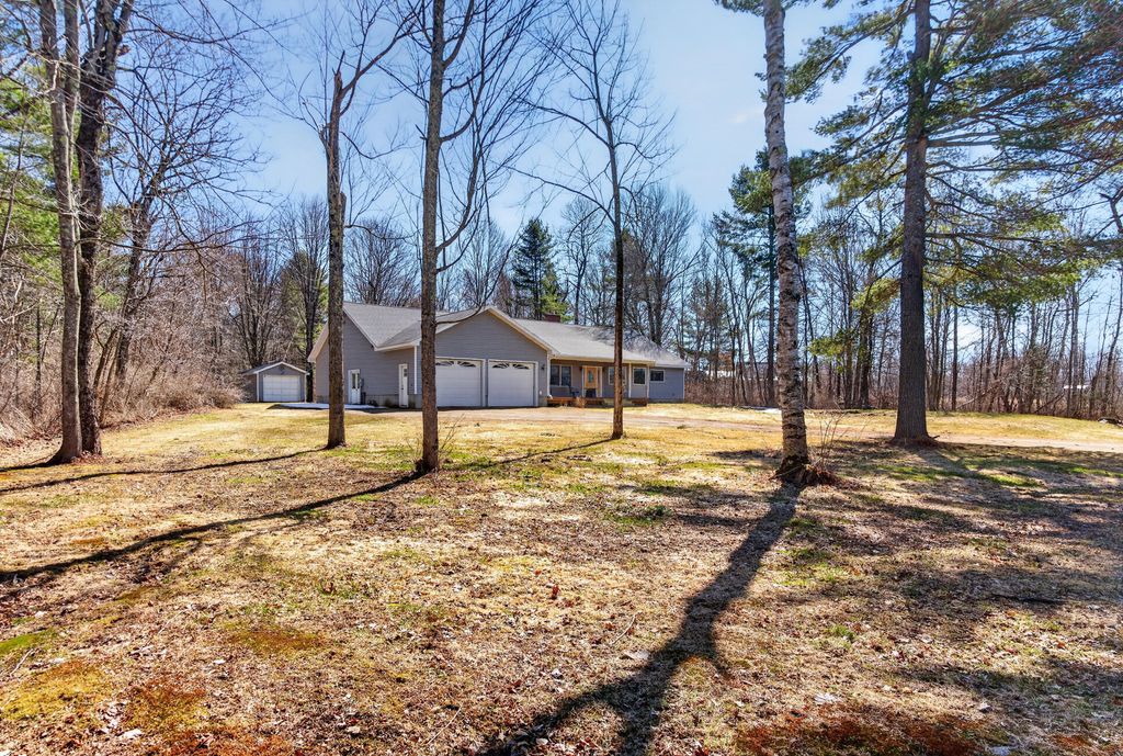 Photo of 692 Battle Ridge Road, Clinton, ME 04927 (MLS # 1657734)