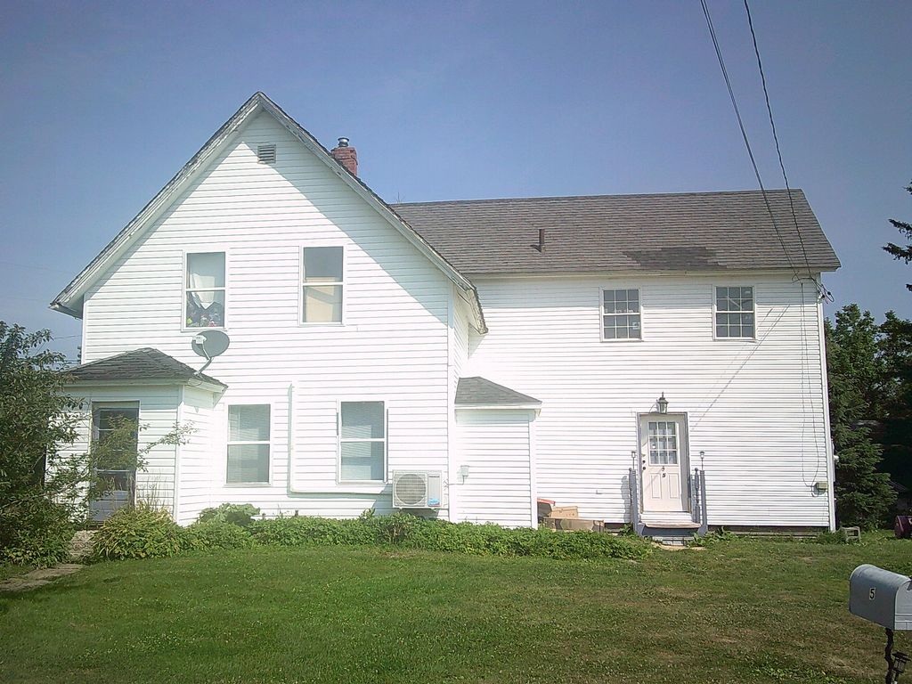 Photo of 5 Lincoln Street, Fort Fairfield, ME 04742 (MLS # 1633943)