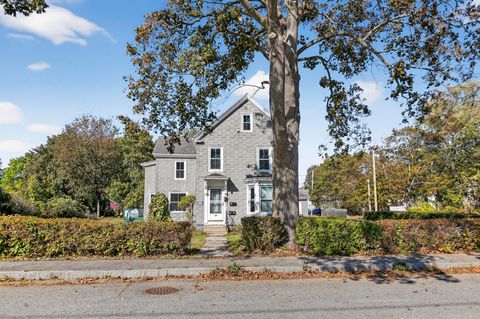 Photo of 73 High Street, South Portland, ME 04106 (MLS # 1640071) Photo of 73 High Street, South Portland, ME 04106 (MLS # 1640071)