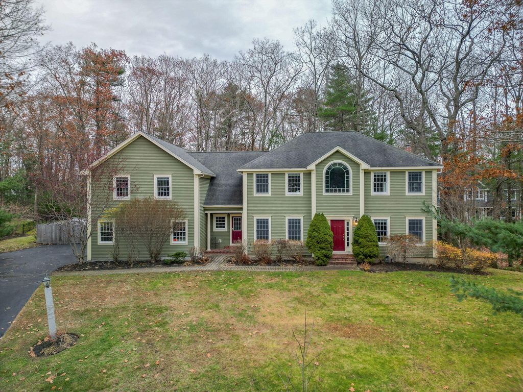 Photo of 16 Veronica Lane, Falmouth, ME 04105 (MLS # 1646312)