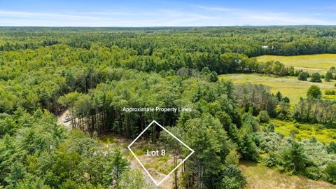 Photo of 1 Dogwood Circle, Kennebunk, ME 04043 (MLS # 1635142)