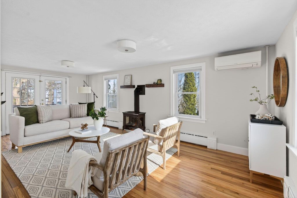 Photo of 97 Walton Street, Portland, ME 04103 (MLS # 1652227)