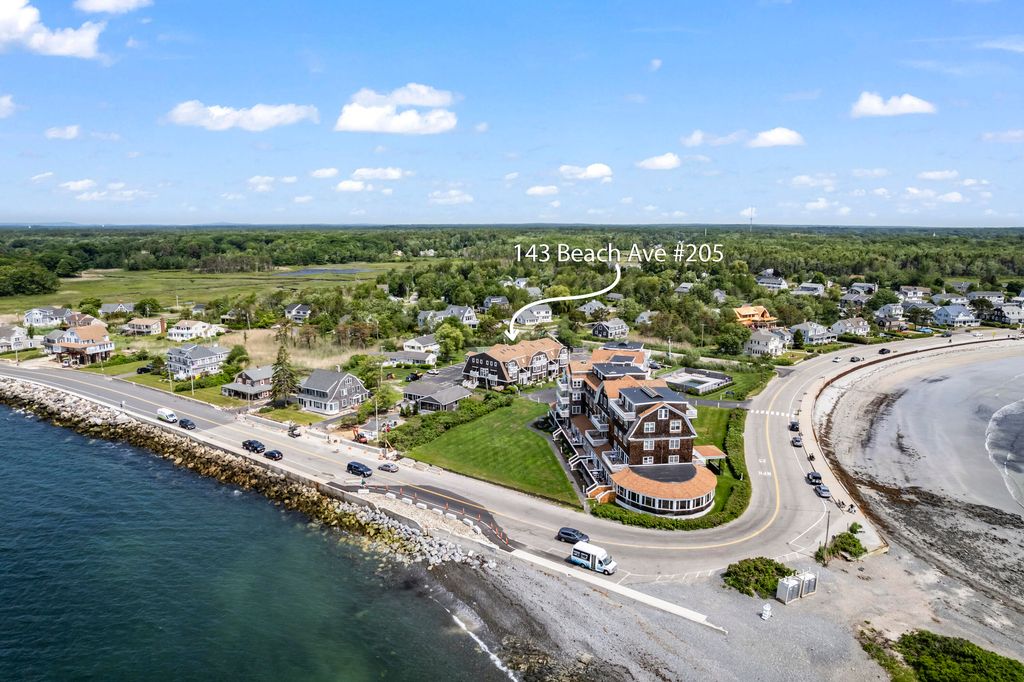 Photo of 143 Beach Avenue #205, Kennebunk, ME 04043 (MLS # 1638102)