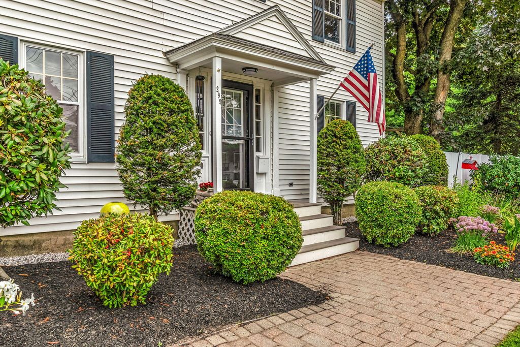 Photo of 299 Minot Avenue, Auburn, ME 04210 (MLS # 1636544)