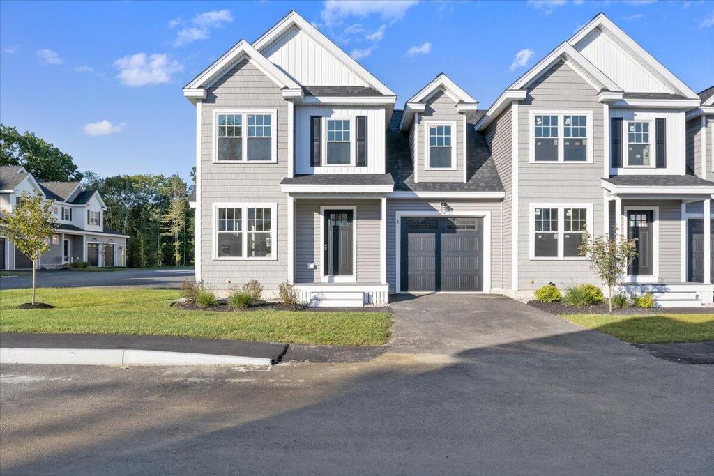 Photo of 25 Regency Circle #1, Kittery, ME 03904 (MLS # 1653935)