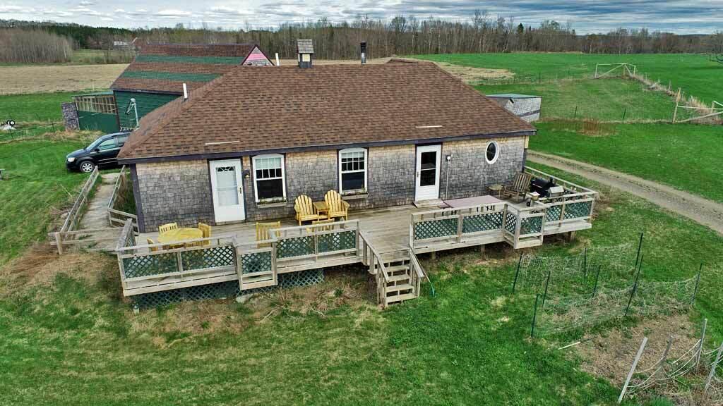 899 Golden Ridge Road