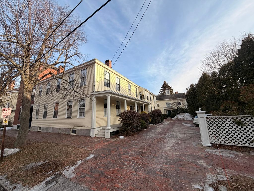 Photo of 124 Pleasant Street #B, Portland, ME 04101 (MLS # 1649403)