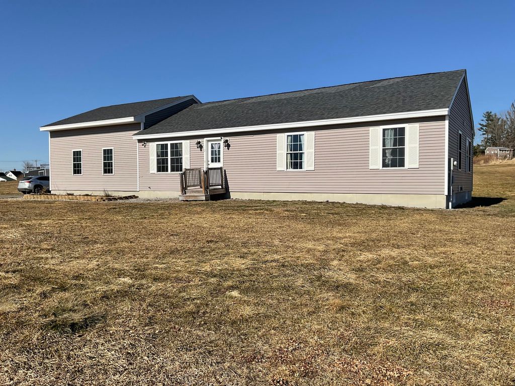 Photo of 2 Fox Knoll Lane, Lisbon, ME 04252 (MLS # 1655860)