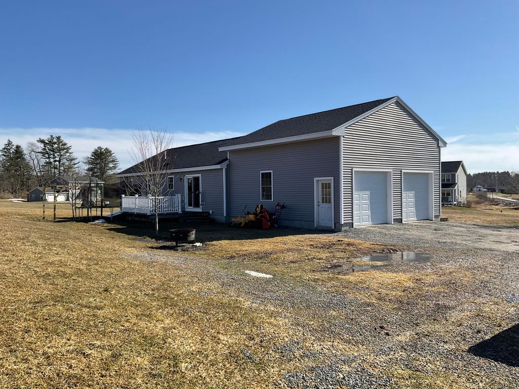 Photo of 2 Fox Knoll Lane, Lisbon, ME 04252 (MLS # 1655860)
