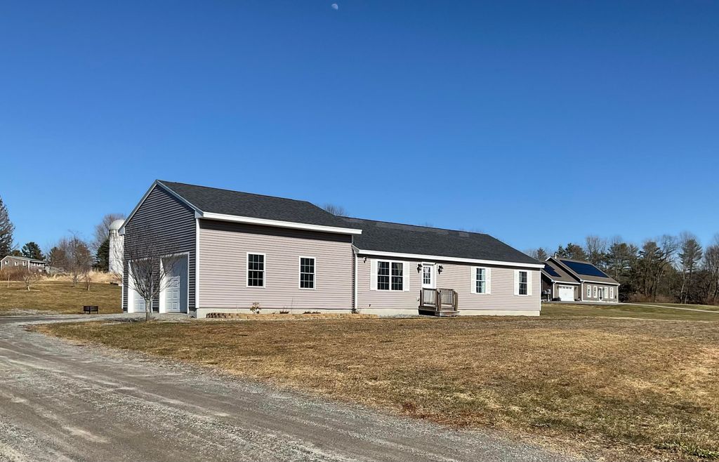Photo of 2 Fox Knoll Lane, Lisbon, ME 04252 (MLS # 1655860)