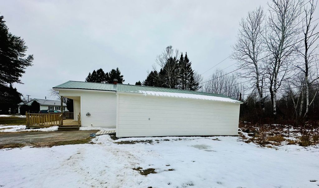 Photo of 14 Crestmont Circle, Presque Isle, ME 04769 (MLS # 1644489)