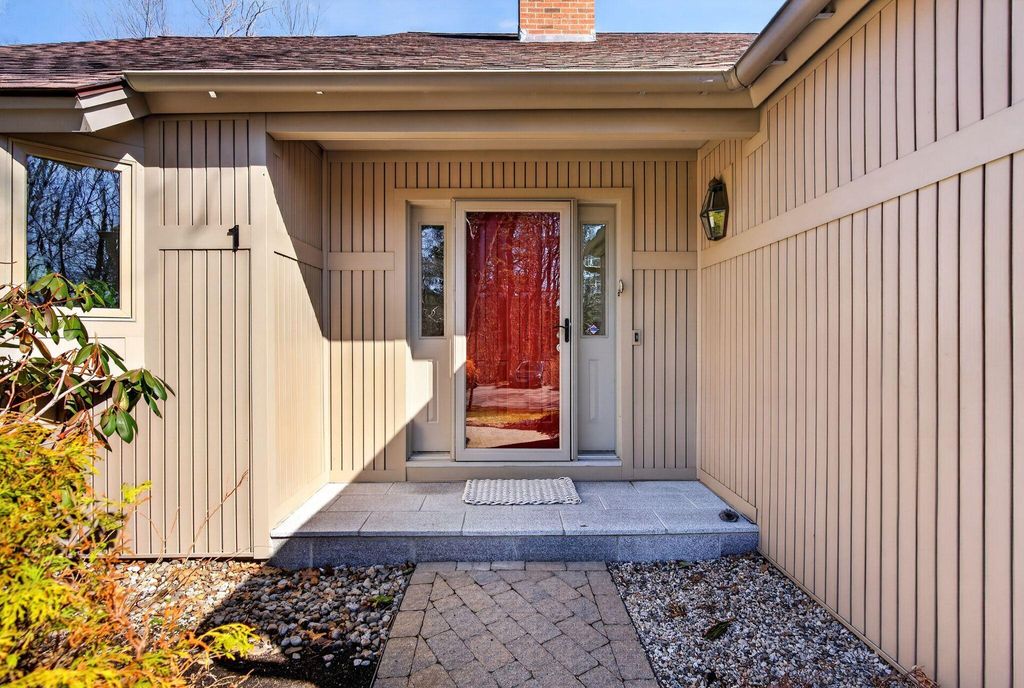 Photo of 1 Wildwood Drive SW #1, Cape Elizabeth, ME 04107 (MLS # 1658031)