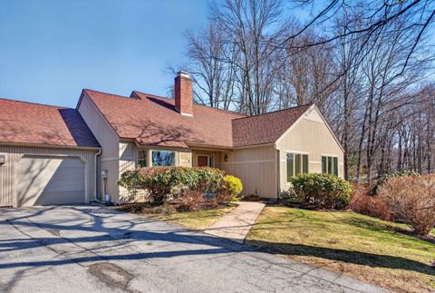 Photo of 1 Wildwood Drive SW #1, Cape Elizabeth, ME 04107 (MLS # 1658031)