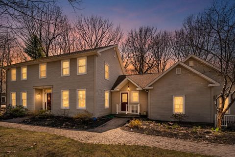 Photo of 1005 Buck Hill Drive, Veazie, ME 04401 (MLS # 1661817)