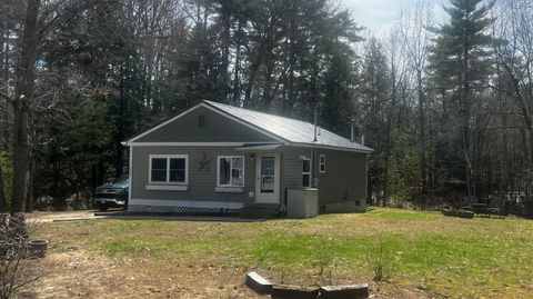 Photo of 122 Fairview Drive, Waterboro, ME 04061 (MLS # 1659273)