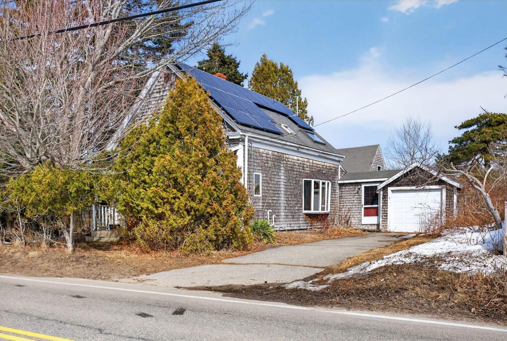 Photo of 52 Two Lights Road, Cape Elizabeth, ME 04107 (MLS # 1653968)