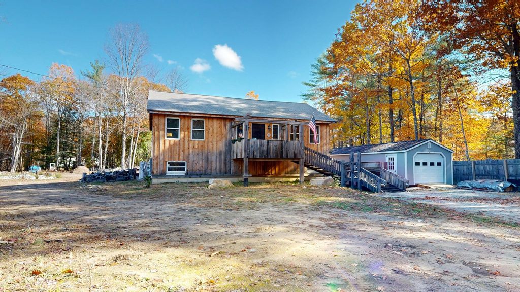 Photo of 167 E Oxford Road, Oxford, ME 04270 (MLS # 1641990)