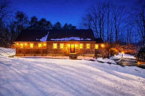 Photo of 45 Beech Hill Road, Freeport, ME 04032 (MLS # 1650733)