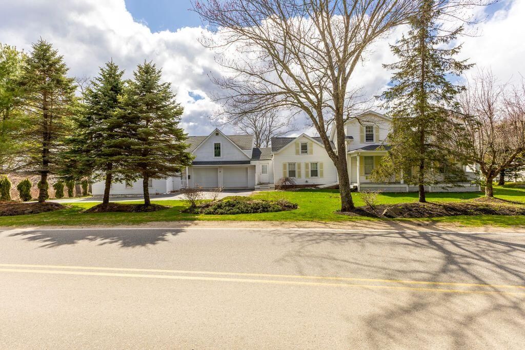 Photo of 27 Fowler Road, Cape Elizabeth, ME 04107 (MLS # 1658677)