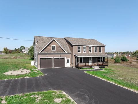 Photo of 106 Amberside Drive, Hermon, ME 04401 (MLS # 1640671)