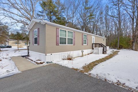 Photo of 72 Golden Era Circle, Alfred, ME 04002 (MLS # 1649402)