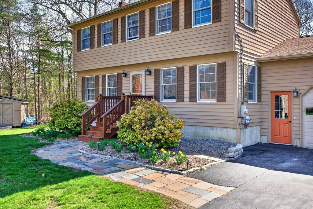 Photo of 257 Coombs Road, Brunswick, ME 04011 (MLS # 1660391)