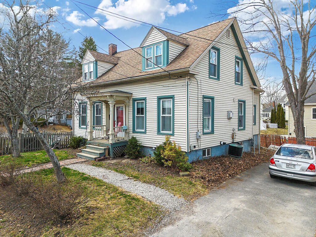 Photo of 131 Brunswick Avenue, Gardiner, ME 04345 (MLS # 1657874)