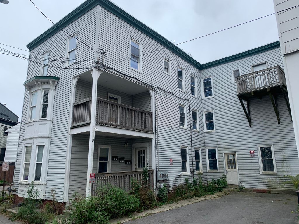 Photo of 6 Horton Place, Portland, ME 04102 (MLS # 1642065)