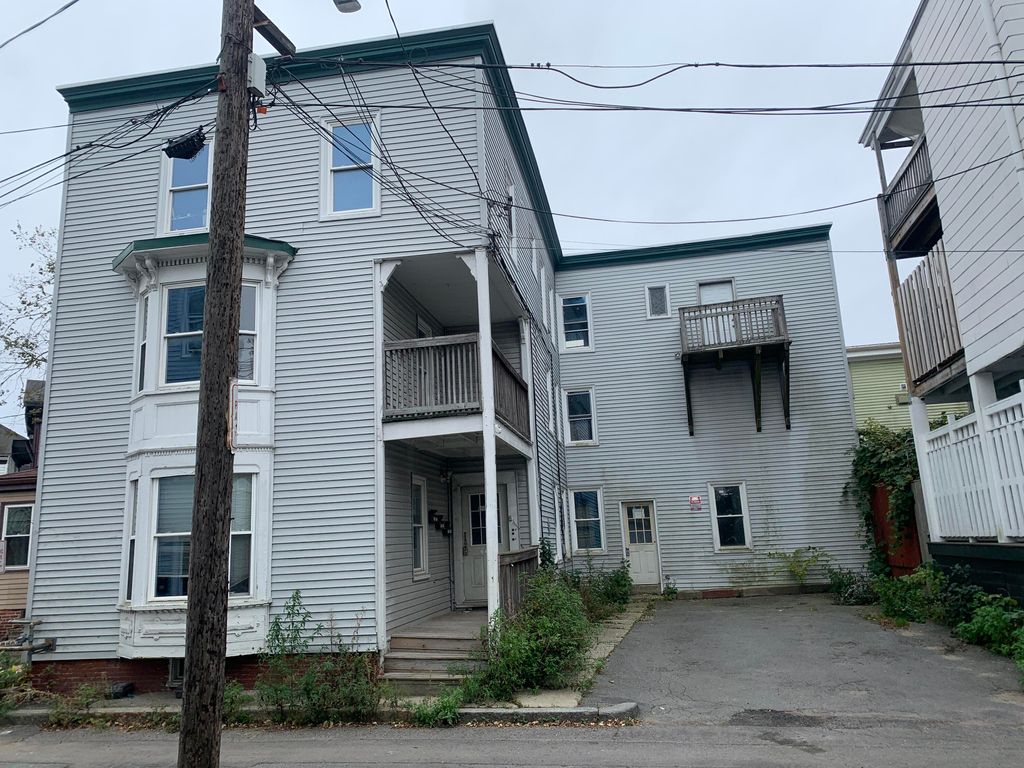 Photo of 6 Horton Place, Portland, ME 04102 (MLS # 1642065)