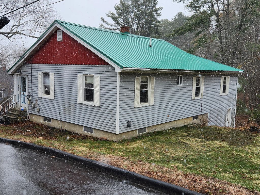 Photo of 14 Getchell Street, Bath, ME 04530 (MLS # 1659086)