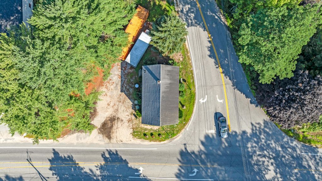 Photo of 304 W Gray Road, Gray, ME 04039 (MLS # 1632567)