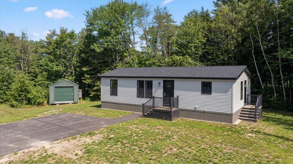Photo of 27 Meadow Lane, Sabattus, ME 04280 (MLS # 1654957)