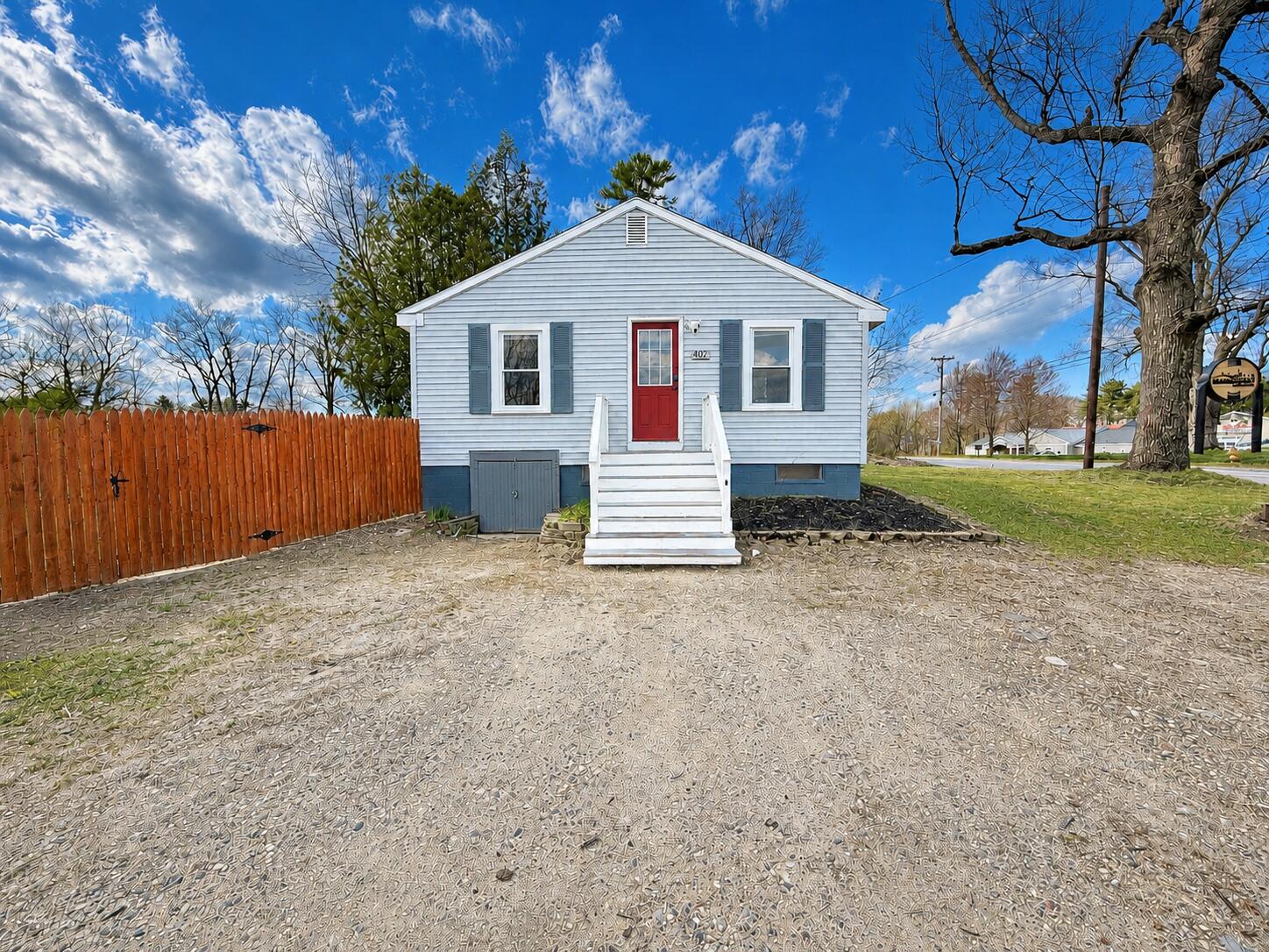 402 Roosevelt Trail